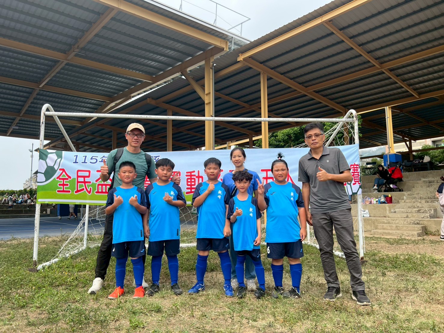 🏆 榮耀時刻｜乾峰國小足球小將 勇奪佳績！